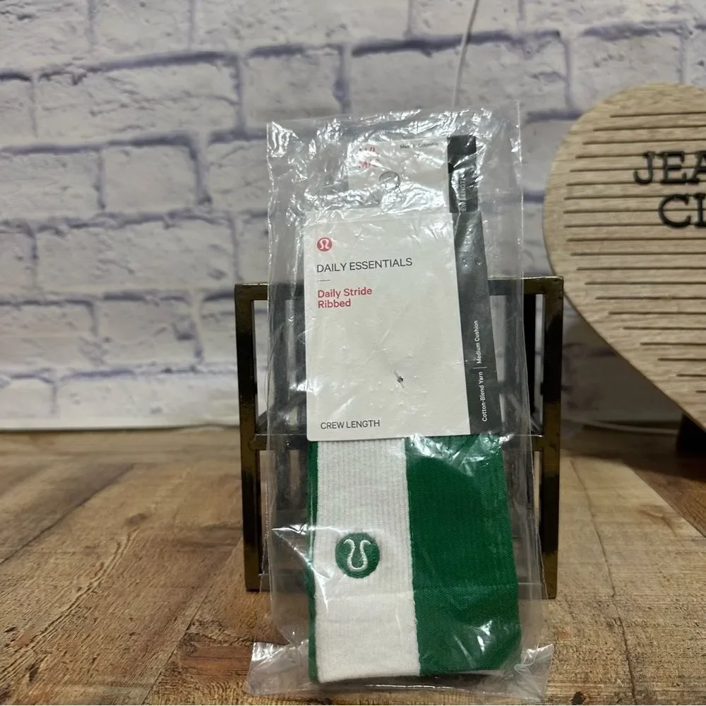 New Lululemon Daily Stride Ribbed Crew Socks